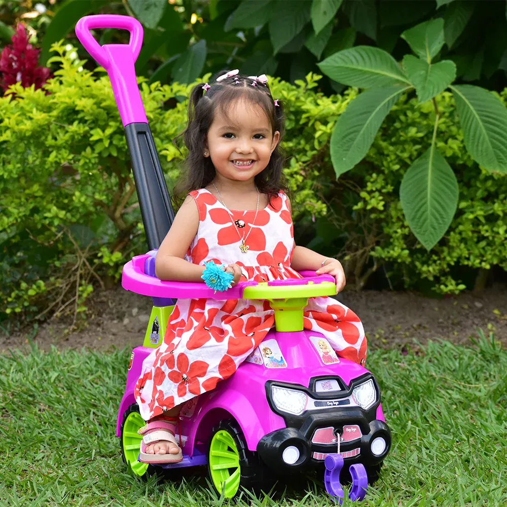 CPF955-2_Nina.webp